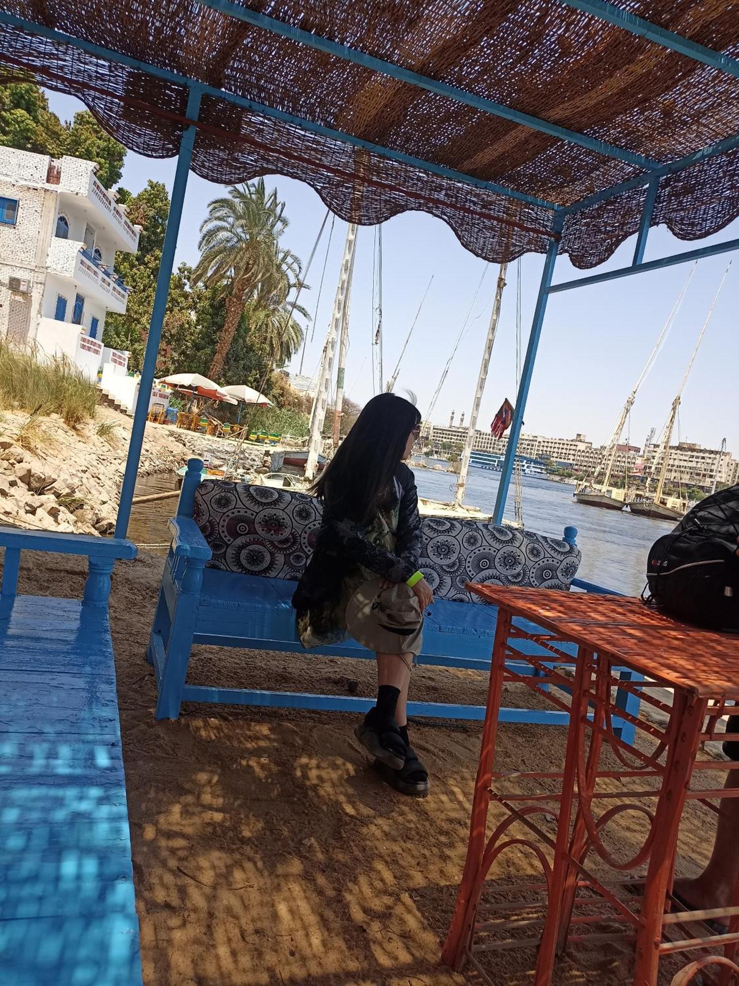 Awi * Assouan